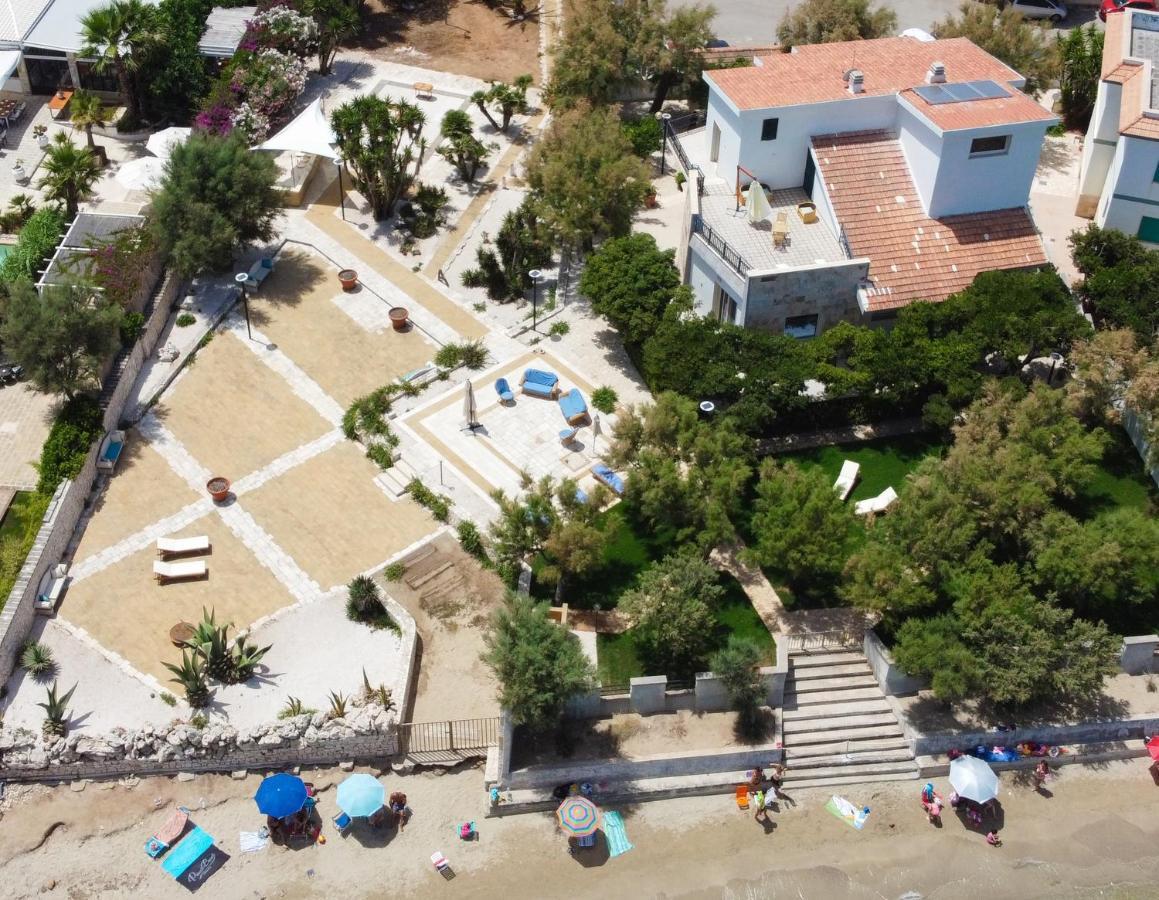 Bed and Breakfast Aurelia Sea View à Torre Canne Extérieur photo