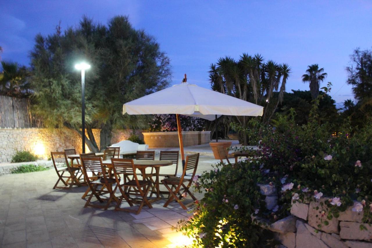 Bed and Breakfast Aurelia Sea View à Torre Canne Extérieur photo