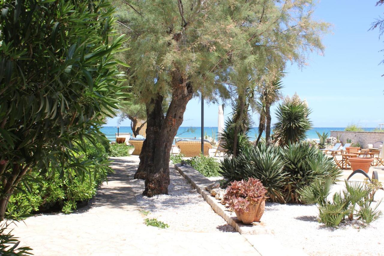 Bed and Breakfast Aurelia Sea View à Torre Canne Extérieur photo