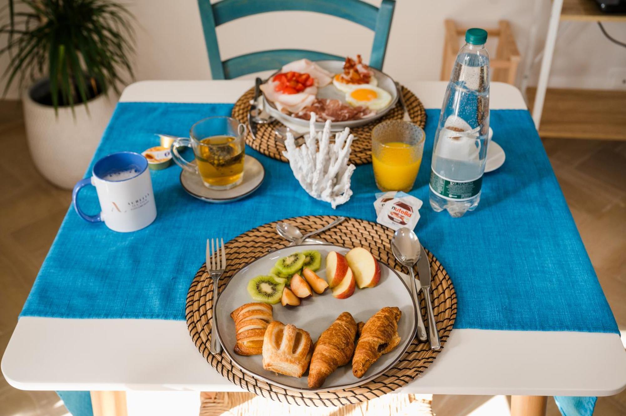 Bed and Breakfast Aurelia Sea View à Torre Canne Extérieur photo